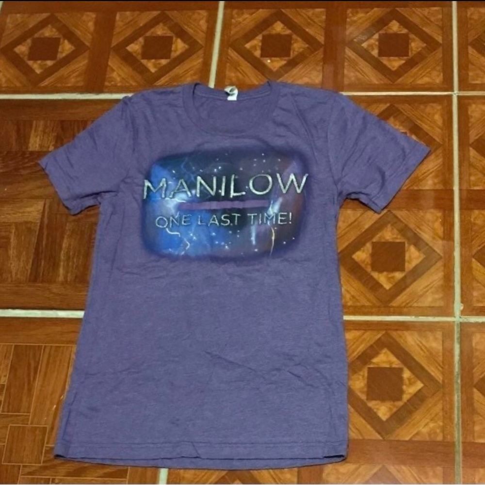 Barrí Manilow tee new OBO